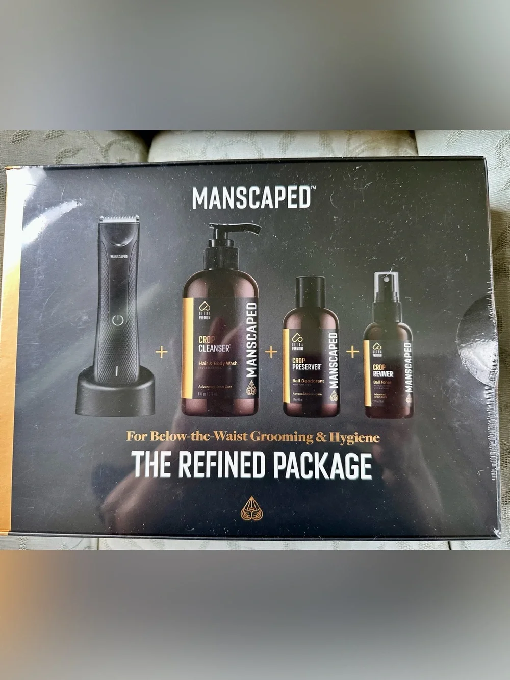 NWT Sealed The Refined Package Men’s Grooming Kit - Black